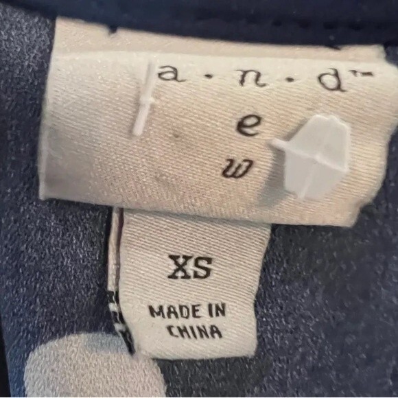 Navy and white polka dot belted dress size XS NWOT - Picture 4 of 5